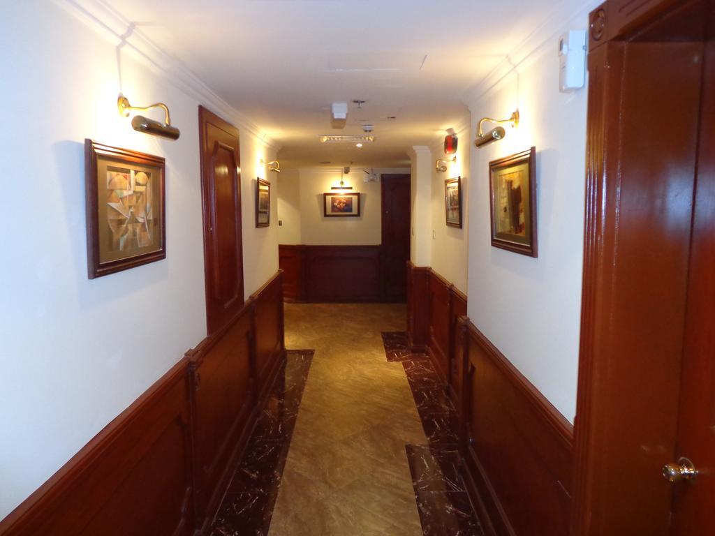 Bahrain Carlton Hotel Manamah Buitenkant foto