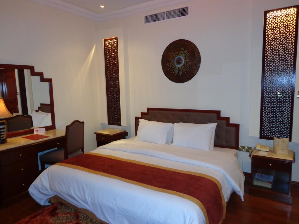 Bahrain Carlton Hotel Manamah Buitenkant foto