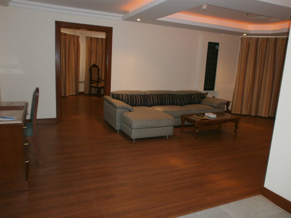 Bahrain Carlton Hotel Manamah Buitenkant foto